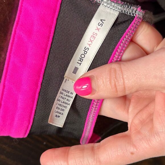 VSX Sport Hot Pink & Silver Glitter Zipper Front Lightly Lined Sports Bra - Picture 8 of 8